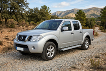 Nissan Navara 2006–2015 Boční nášlapy Maya V2 (2 ks, hliník) fotografie 1