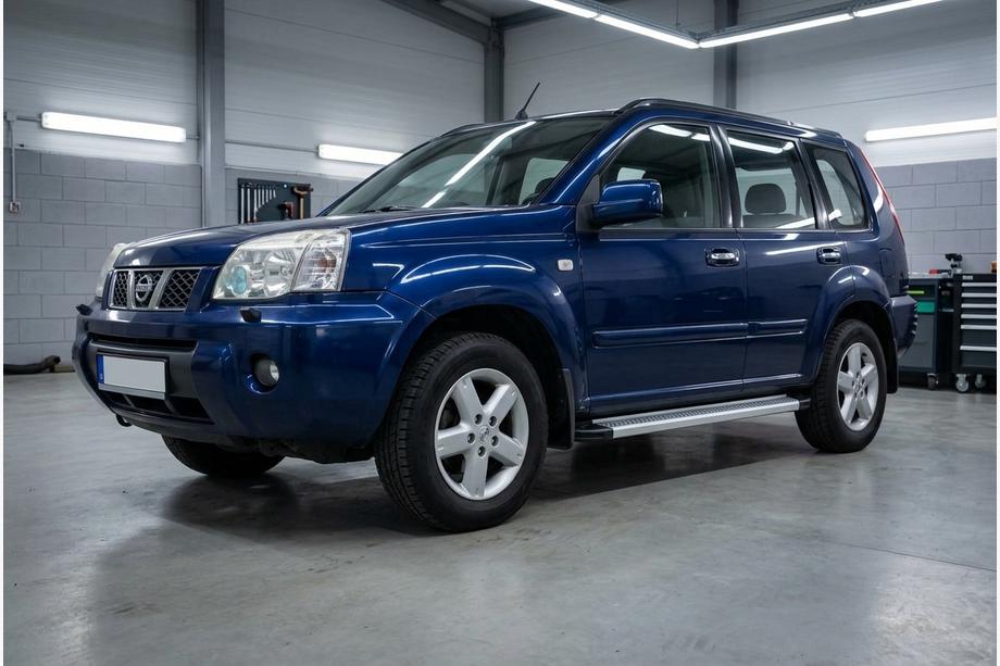 Nissan X-trail T30 2002–2007 Boční nášlapy Maya V2 (2 ks, hliník) Image