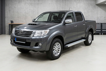 Toyota Hilux 2006–2015 Boční nášlapy Maya V2 (2 ks, hliník) fotografie 1