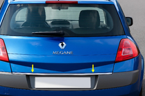 Renault Megane II 2004–2009 Nerezová lišta na hranu víka kufru HB, Carmos - turecká ocel fotografie 1