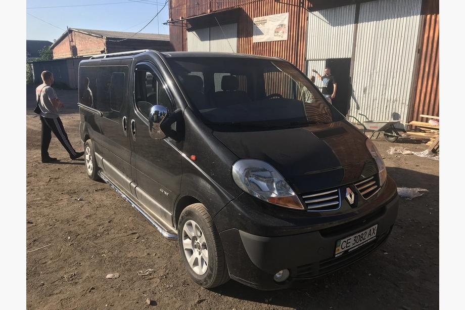 Renault Trafic 2001–2015 Boční nášlapy Premium (2 ks, nerez) 60 mm, dlouhý rozvor Fotografie 6