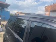 Toyota Land Cruiser Prado 120 2002–2009 Černé turecké střešní ližiny Plastové patky fotografie 14