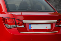 Chevrolet Cruze 2009–2015 Ochranná lišta na hranu kufru (nerez) HB, Carmos - turecká ocel fotografie 2