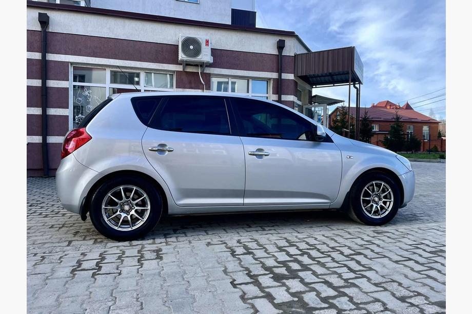 Kia Ceed 2007–2012 Chromové kryty klik dveří (4 ks, nerez) OmsaLine – italská nerezová ocel Image