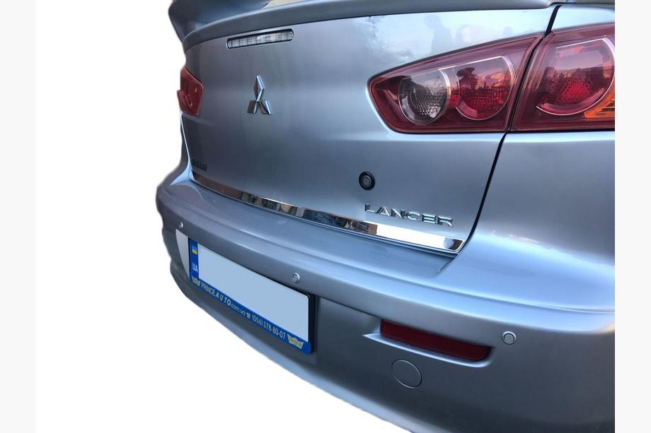 Mitsubishi Lancer X 2008– Ochranná lišta hrany kufru (nerez) Carmos - turecká ocel Image