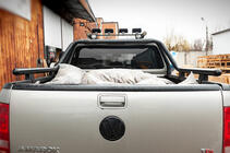 Volkswagen Amarok 2010–2022 Ochranný rám korby (černý) fotografie 3