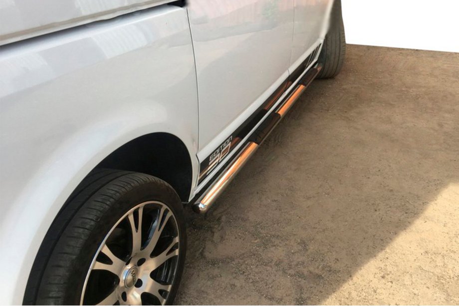 Volkswagen T5 Caravelle 2004–2010 Boční nerezové trubky (2 ks) 70 mm, dlouhý rozvor Fotografie 11