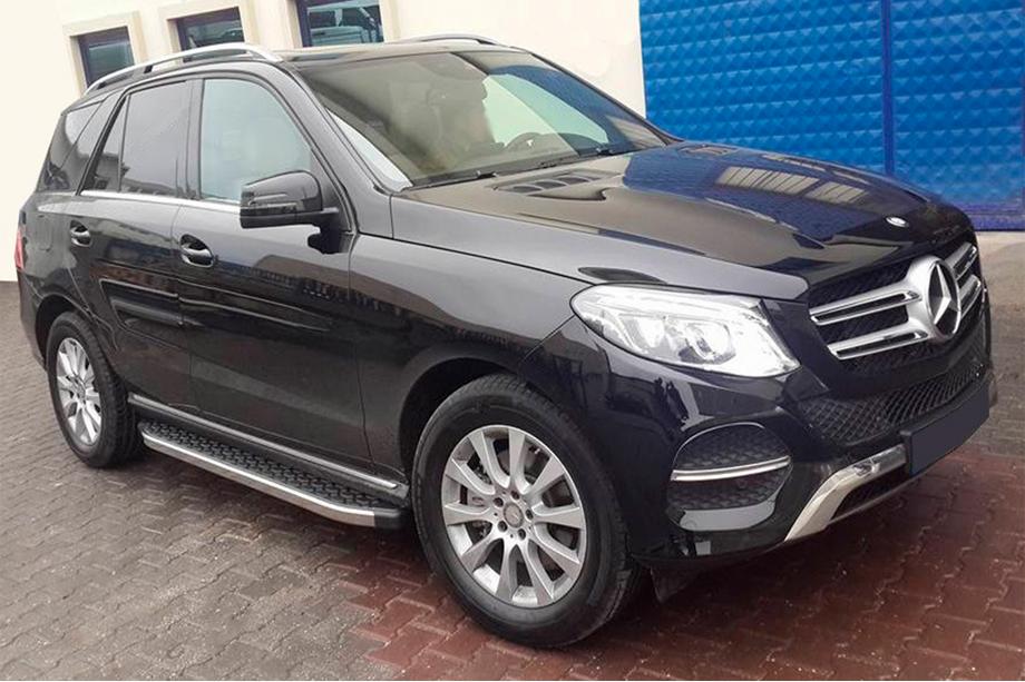 Mercedes GLE/ML třída W166 2011–2018 Boční nášlapy BlackLine (2 ks, hliník) Image