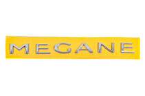 Renault Megane III 2009–2016 Nápis Megane 908897337R (270 mm x 25 mm) fotografie 3