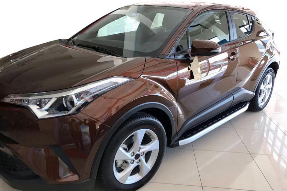 Toyota C-HR 2016–2023 Boční nášlapy Fullmond (2 ks, hliník) Image
