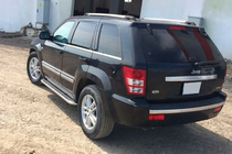 Jeep Grand Cherokee WK 2004–2010 Boční prahy Maydos V2 (2 ks, nerez) fotografie 5