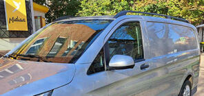 Mercedes Vito/V-class W447 2014– Černé střešní podélníky ELITE (plastové patky) fotografie 17