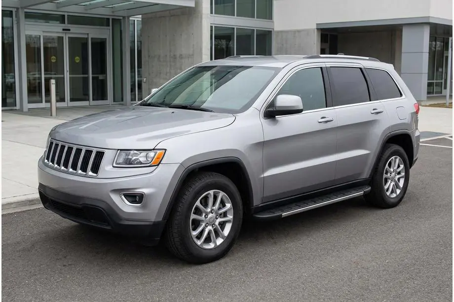 Jeep Grand Cherokee WK2 2010–2021 Boční nášlapy Duru (2 ks, hliník) Image