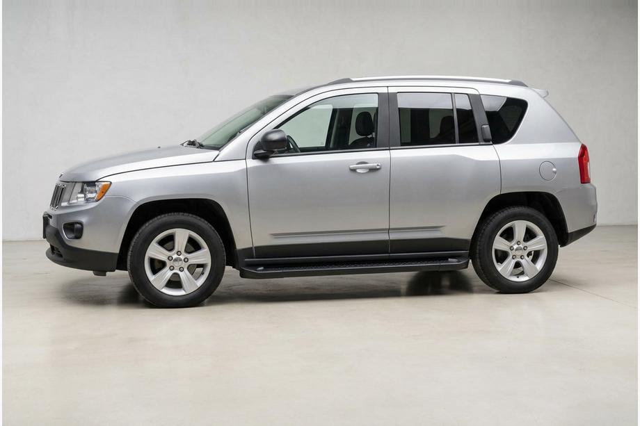 Jeep Compass 2006–2016 Boční nášlapy Allmond Black (2 ks, hliník) Image
