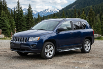 Jeep Compass 2006–2016 Boční nášlapy Sunrise (2 ks, hliník) fotografie 1