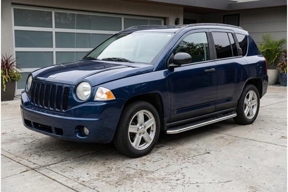 Jeep Compass 2006–2016 Boční nášlapy Maydos V1 (2 ks, hliník / nerez) Image