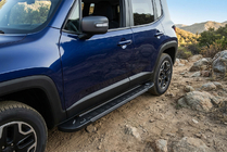 Jeep Renegade 2014– Boční nášlapy RedLine Black (2 ks, hliník) fotografie 1