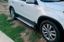 Kia Sorento II XM 2009–2014 Boční nášlapy Allmond Grey (2 ks, hliník) fotografie 1