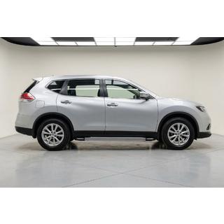 Boční nášlapy Rainbow (2 ks, hliník) Nissan X-trail T32/Rogue 2014–2021 fotografie 1