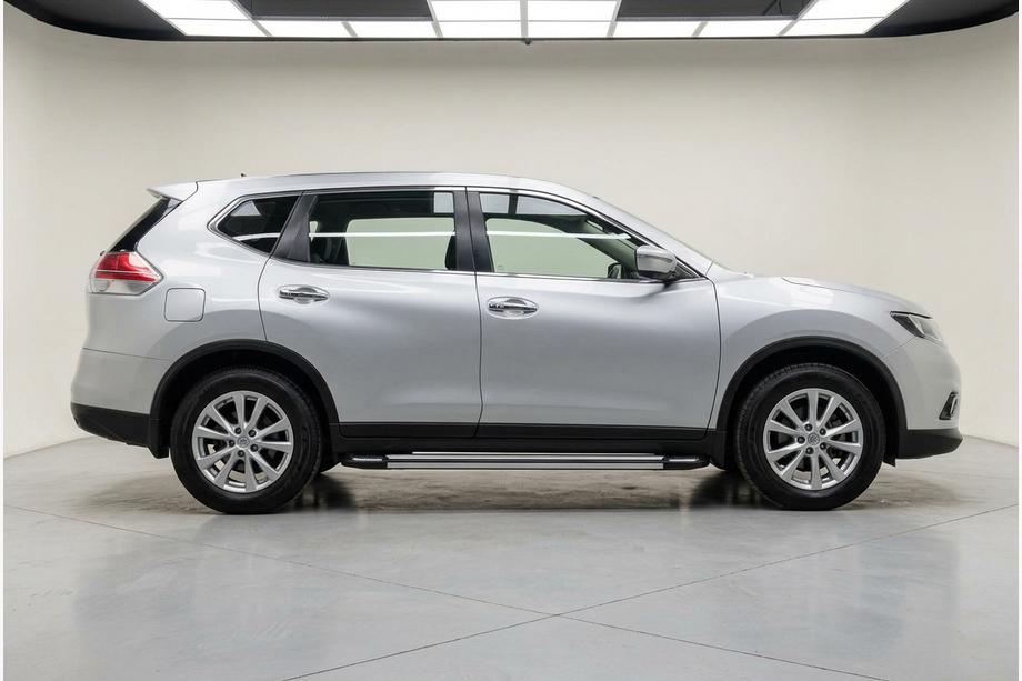 Nissan X-trail T32/Rogue 2014–2021 Boční nášlapy Rainbow (2 ks, hliník) Image