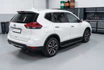 Nissan X-trail T32/Rogue 2014–2021 Boční prahy Bosphorus Black (2 ks, hliník) fotografie 1