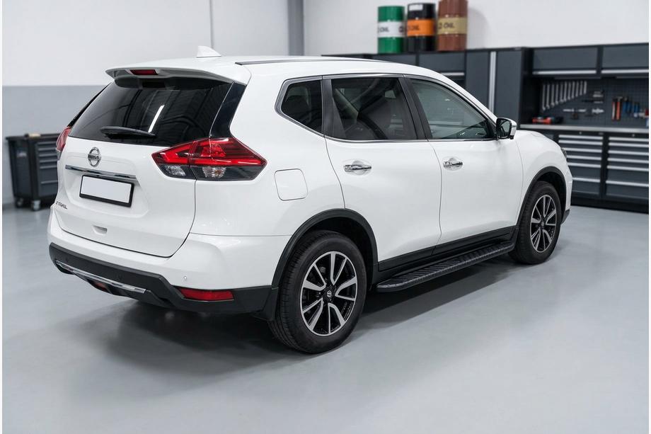 Nissan X-trail T32/Rogue 2014–2021 Boční prahy Bosphorus Black (2 ks, hliník) Image