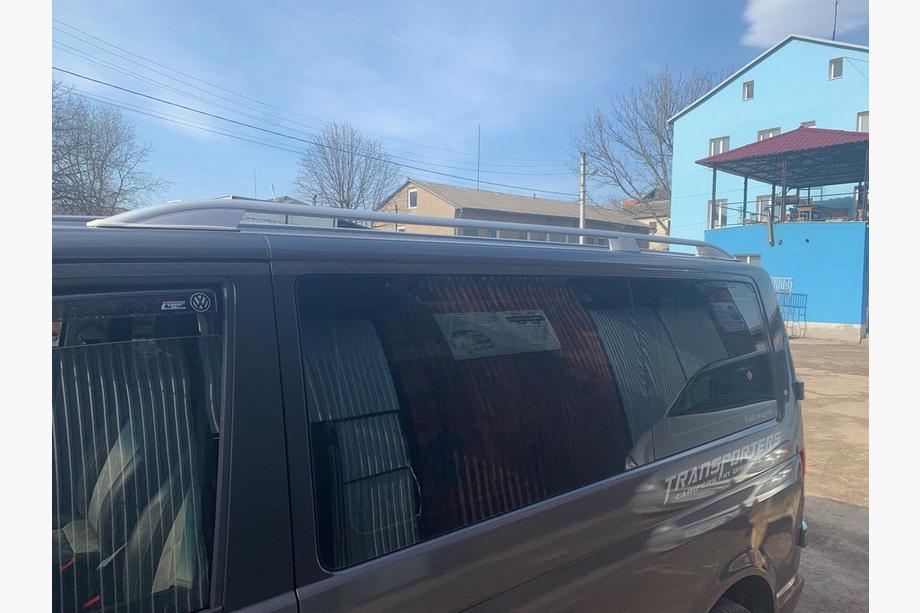 Volkswagen T5 Transporter 2003–2010 Střešní ližiny Skyport (bílé) Fotografie 18