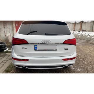 Chromová lišta nad SPZ (nerez) Audi Q5 2008–2017 fotografie 2