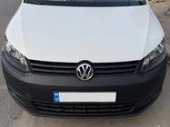 Volkswagen Caddy 2010–2015 Přední znak 1T0 853 601E fotografie 2