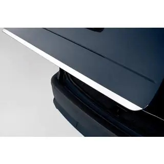 Nerezová lišta na hranu víka kufru Chevrolet Captiva 2006–2019 fotografie 1