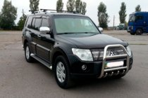 Mitsubishi Pajero Wagon IV 2006–2021 Přední ochranný rám QT011 (nerez) fotografie 2