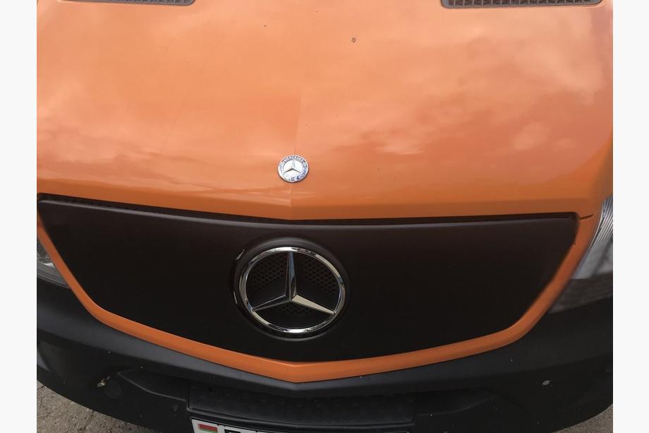 Mercedes Sprinter W906 2006–2018 Zimní kryt přední masky V1 (2013↗) Fotografie 5
