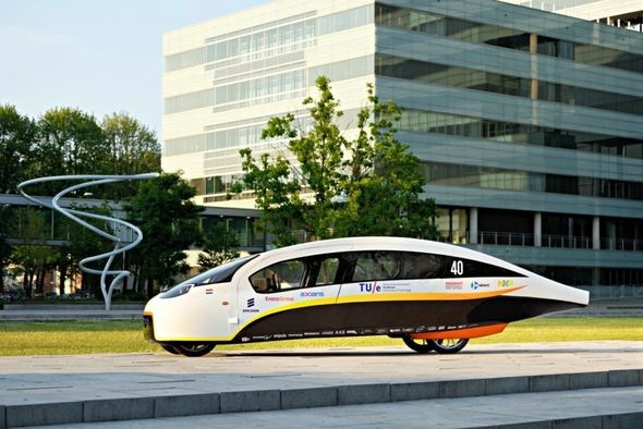 Nizozemští studenti vynalezli neobvyklý elektromobil