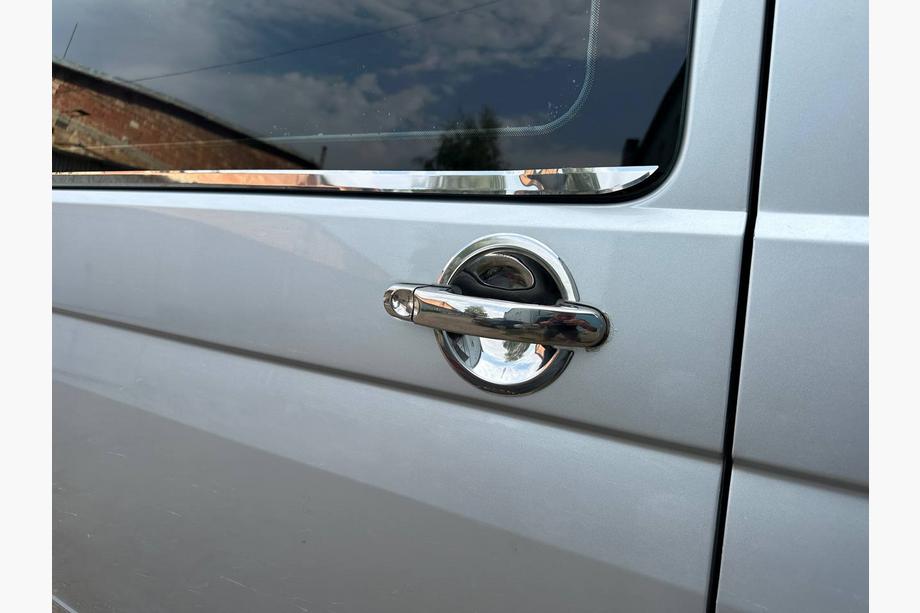 Volkswagen T5 Multivan 2003–2010 Nerezové kryty pod kliky OmsaLine – italská nerezová ocel, 3 ks Image