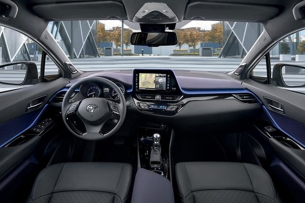 Recenze hybridního crossoveru Toyota C-HR