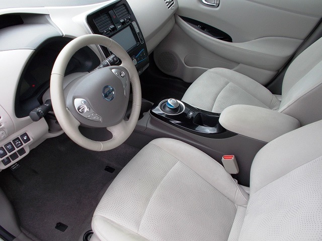 Společnost «AIS» začíná dovážet do Ukrajiny elektromobily Nissan Leaf z USA