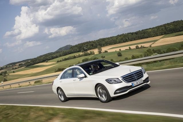V Evropě začal prodej modernizovaného Mercedes-Benz S-Class Fotografie 1