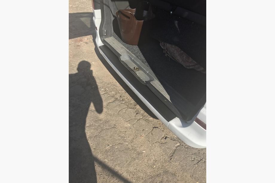 Mercedes Vito W639 2004–2014 Ochranná lišta zadního nárazníku s ohybem (DDU, plast) Fotografie 5