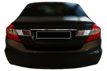 Honda Civic Sedan IX 2011–2016 Nerezová lišta nad SPZ fotografie 1