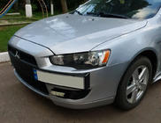Mitsubishi Lancer X 2008– Podložka pod SPZ (plast) Matná černá fotografie 1