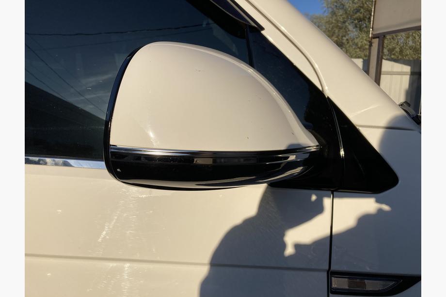 Volkswagen T6 2015–2024 Nerezové lišty na zrcátka (2 ks) Image