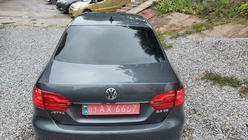 Volkswagen Jetta 2011–2018 Nerezová lišta nad SPZ OmsaLine (nerez) Chrom fotografie 3