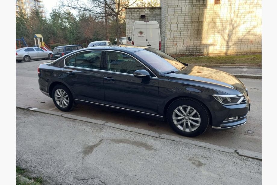 Volkswagen Passat B8 2015–2023 Dveřní lišty SD/SW (8 ks, nerez) Image