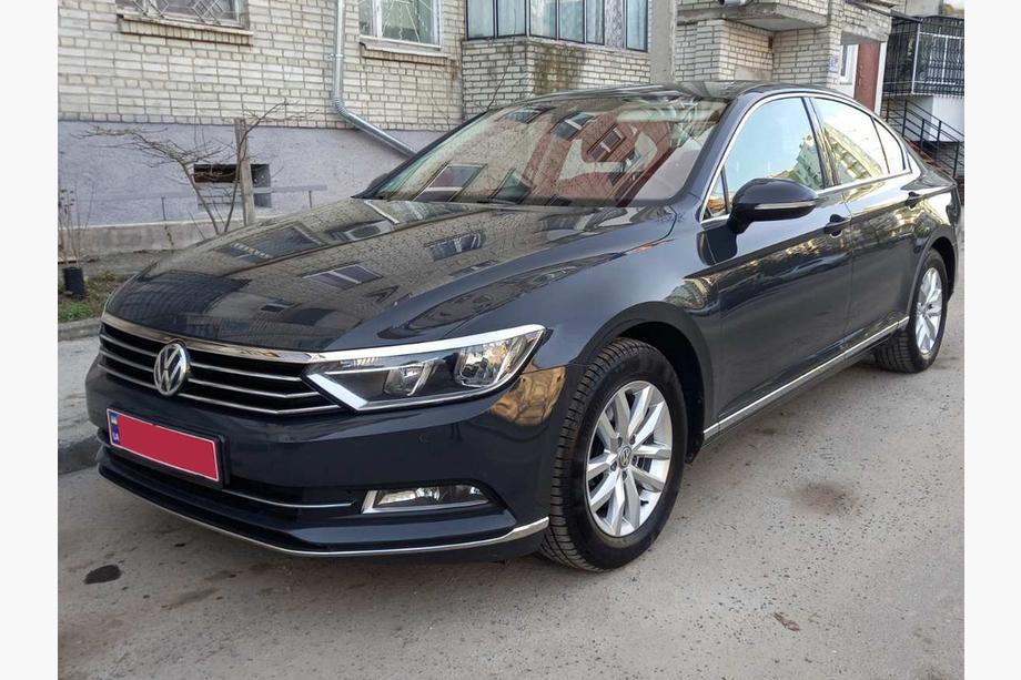 Volkswagen Passat B8 2015–2023 Chromové lišty na přední nárazník (2015-2018, 3 ks, nerez) Image