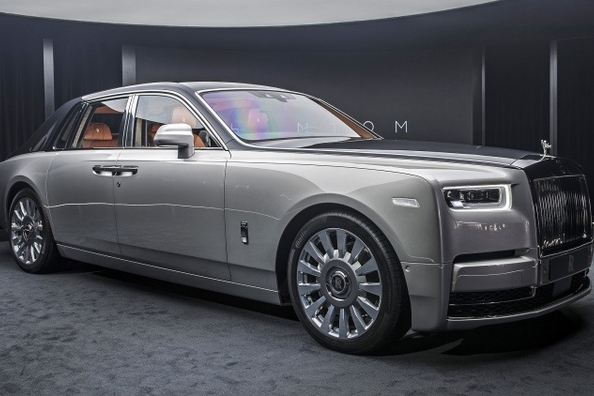Oficiálně představen Rolls-Royce Phantom osmé generace