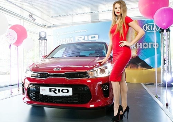 V Kyjevě představili nový model Kia Rio