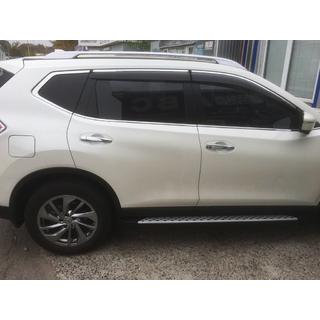 Střešní podélníky – originální design (šedé) Nissan X-trail T32/Rogue 2014–2021 fotografie 2