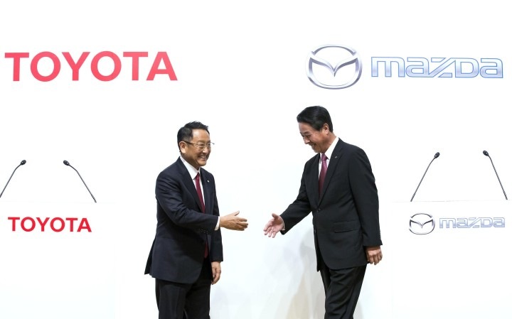 Toyota a Mazda plánují společný vývoj elektromobilů