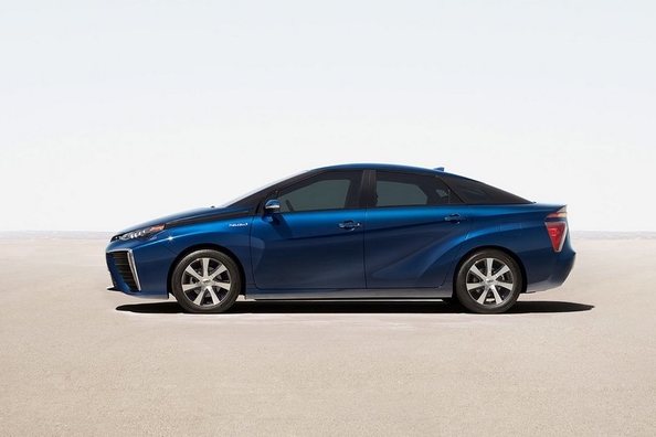 Toyota a Mazda plánují společný vývoj elektromobilů