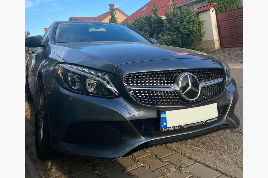 Mercedes C-Class W205 2014–2021 Přední maska chladiče Diamond Silver (pro Avantgarde/AMG-Line/C43 AMG) Fotografie 4